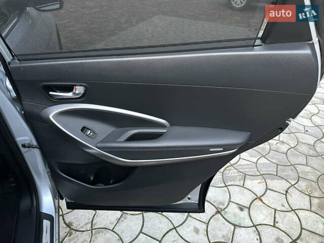 Серый Хендай Гранд Санта Фе, объемом двигателя 2.2 л и пробегом 162 тыс. км за 20700 $, фото 28 на Automoto.ua