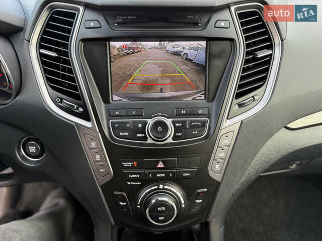 Сірий Хендай Гранд Санта Фє, об'ємом двигуна 2.2 л та пробігом 173 тис. км за 20900 $, фото 22 на Automoto.ua