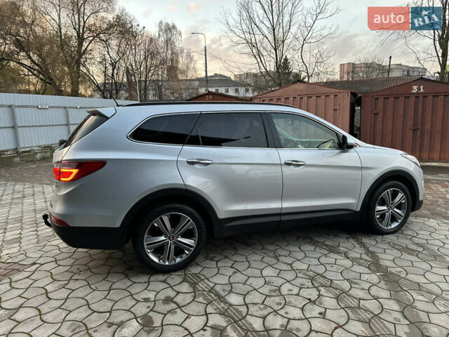 Серый Хендай Гранд Санта Фе, объемом двигателя 2.2 л и пробегом 162 тыс. км за 20700 $, фото 7 на Automoto.ua