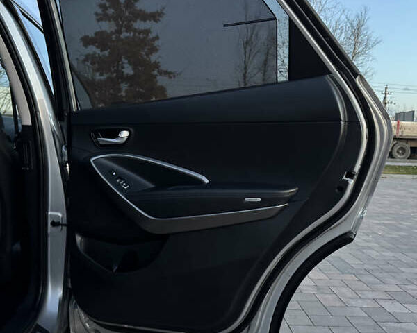 Серый Хендай Гранд Санта Фе, объемом двигателя 2.2 л и пробегом 132 тыс. км за 20999 $, фото 27 на Automoto.ua