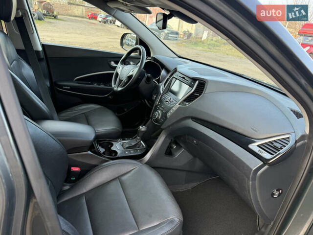 Сірий Хендай Гранд Санта Фє, об'ємом двигуна 2.2 л та пробігом 173 тис. км за 20900 $, фото 42 на Automoto.ua