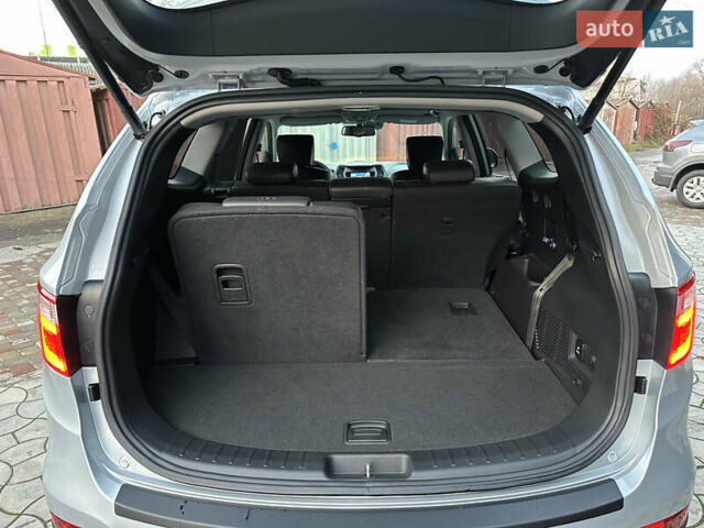 Серый Хендай Гранд Санта Фе, объемом двигателя 2.2 л и пробегом 162 тыс. км за 20700 $, фото 25 на Automoto.ua