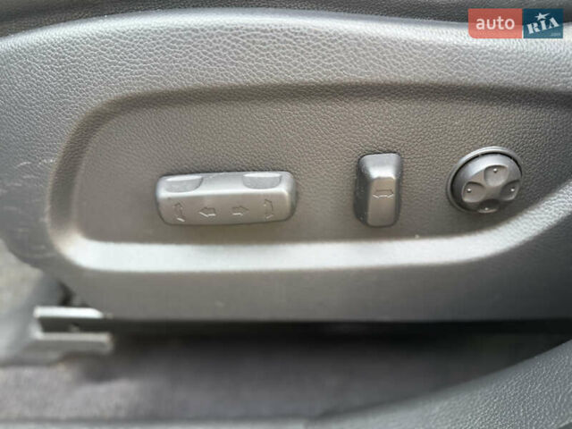 Сірий Хендай Гранд Санта Фє, об'ємом двигуна 2.2 л та пробігом 173 тис. км за 20900 $, фото 25 на Automoto.ua