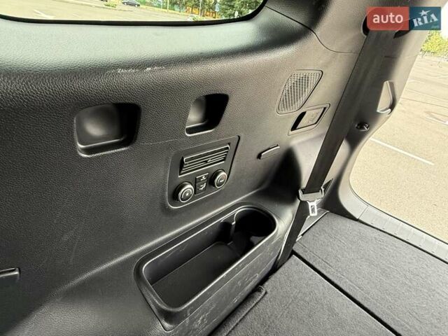 Серый Хендай Гранд Санта Фе, объемом двигателя 2.2 л и пробегом 212 тыс. км за 19999 $, фото 21 на Automoto.ua