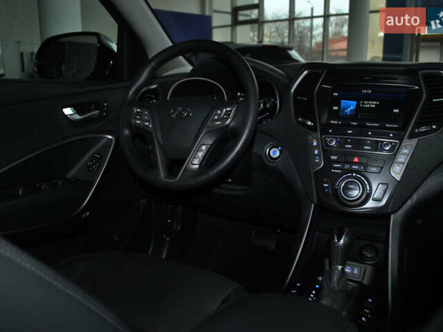 Серый Хендай Гранд Санта Фе, объемом двигателя 2.2 л и пробегом 119 тыс. км за 25900 $, фото 48 на Automoto.ua