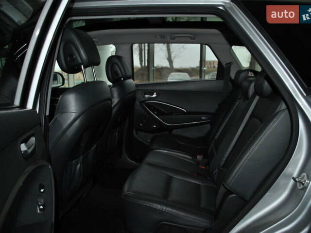 Серый Хендай Гранд Санта Фе, объемом двигателя 2.2 л и пробегом 119 тыс. км за 25900 $, фото 32 на Automoto.ua