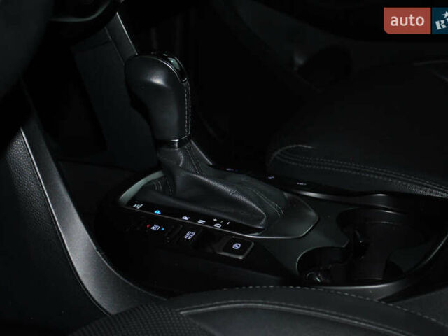 Серый Хендай Гранд Санта Фе, объемом двигателя 2.2 л и пробегом 119 тыс. км за 25900 $, фото 26 на Automoto.ua