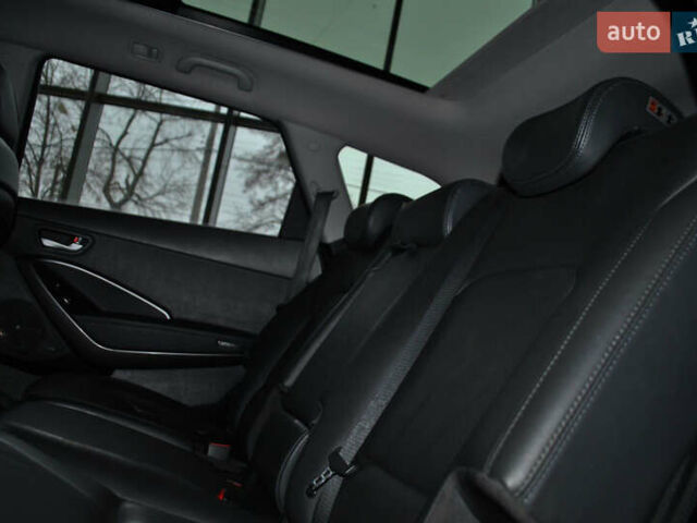 Серый Хендай Гранд Санта Фе, объемом двигателя 2.2 л и пробегом 119 тыс. км за 25900 $, фото 34 на Automoto.ua