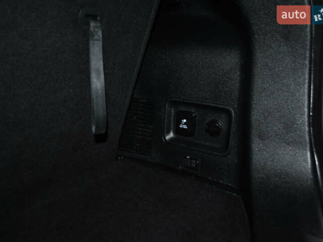 Серый Хендай Гранд Санта Фе, объемом двигателя 2.2 л и пробегом 119 тыс. км за 25900 $, фото 38 на Automoto.ua