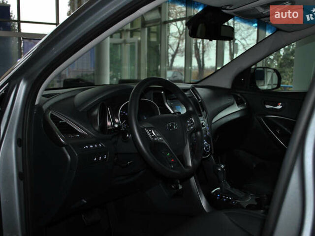 Серый Хендай Гранд Санта Фе, объемом двигателя 2.2 л и пробегом 119 тыс. км за 25900 $, фото 22 на Automoto.ua