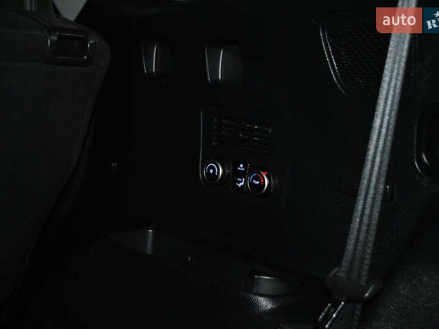 Серый Хендай Гранд Санта Фе, объемом двигателя 2.2 л и пробегом 119 тыс. км за 25900 $, фото 42 на Automoto.ua