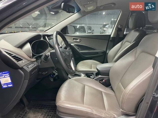Серый Хендай Гранд Санта Фе, объемом двигателя 2.2 л и пробегом 120 тыс. км за 31000 $, фото 8 на Automoto.ua