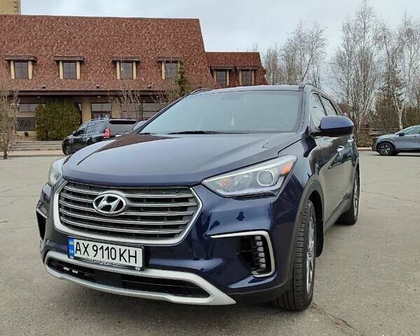 Синий Хендай Гранд Санта Фе, объемом двигателя 3.34 л и пробегом 50 тыс. км за 20000 $, фото 4 на Automoto.ua