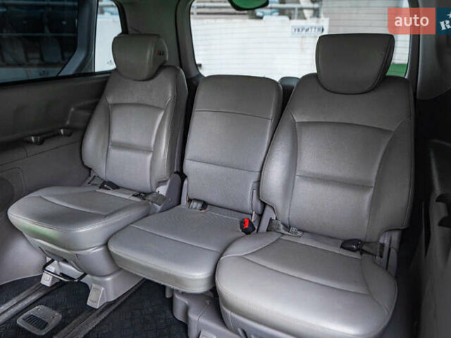 Белый Хендай Гранд Старекс, объемом двигателя 2.5 л и пробегом 65 тыс. км за 28500 $, фото 41 на Automoto.ua