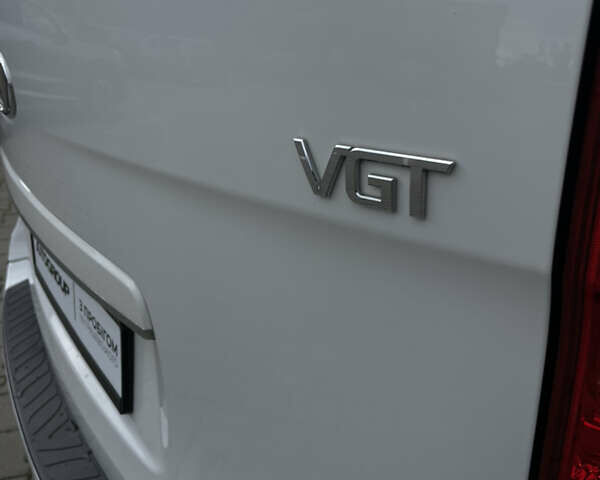 Белый Хендай Гранд Старекс, объемом двигателя 2.5 л и пробегом 70 тыс. км за 31500 $, фото 32 на Automoto.ua