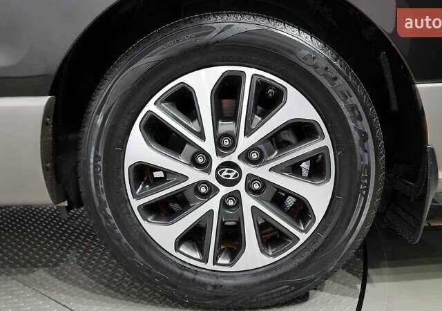 Коричневий Хендай Гранд Старекс, об'ємом двигуна 2.5 л та пробігом 142 тис. км за 34000 $, фото 20 на Automoto.ua