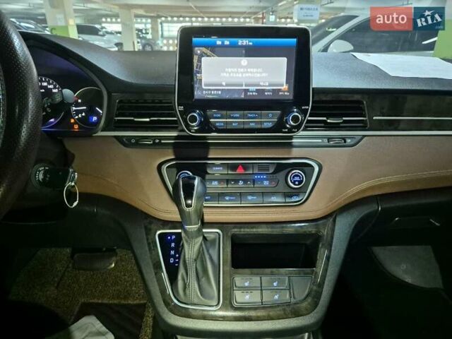 Коричневий Хендай Гранд Старекс, об'ємом двигуна 2.5 л та пробігом 142 тис. км за 34000 $, фото 6 на Automoto.ua