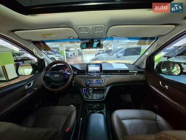 Коричневий Хендай Гранд Старекс, об'ємом двигуна 2.5 л та пробігом 142 тис. км за 34000 $, фото 7 на Automoto.ua