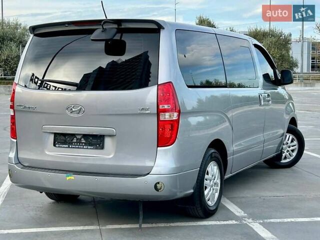Сірий Хендай Гранд Старекс, об'ємом двигуна 2.5 л та пробігом 161 тис. км за 21900 $, фото 15 на Automoto.ua