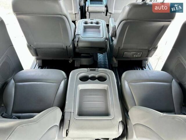 Сірий Хендай Гранд Старекс, об'ємом двигуна 2.5 л та пробігом 161 тис. км за 21900 $, фото 99 на Automoto.ua