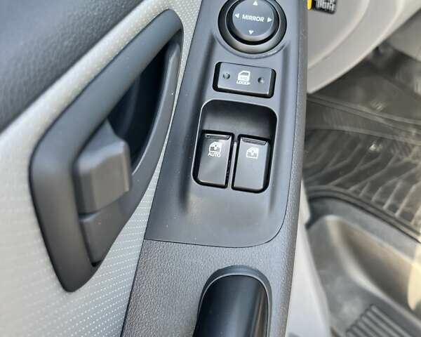 Сірий Хендай Гранд Старекс, об'ємом двигуна 2.5 л та пробігом 68 тис. км за 22900 $, фото 23 на Automoto.ua