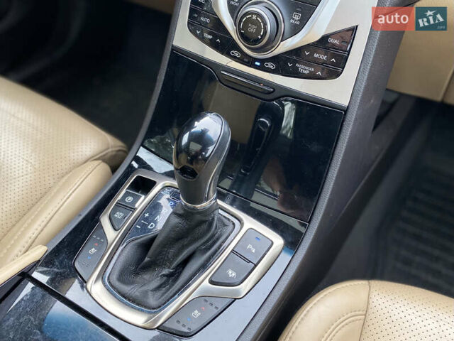 Білий Хендай Грандер, об'ємом двигуна 3 л та пробігом 115 тис. км за 11100 $, фото 17 на Automoto.ua