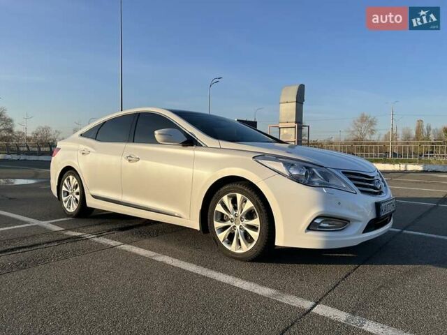 Белый Хендай Грандер, объемом двигателя 3 л и пробегом 131 тыс. км за 12500 $, фото 13 на Automoto.ua