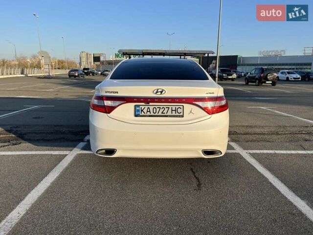 Белый Хендай Грандер, объемом двигателя 3 л и пробегом 131 тыс. км за 12500 $, фото 8 на Automoto.ua