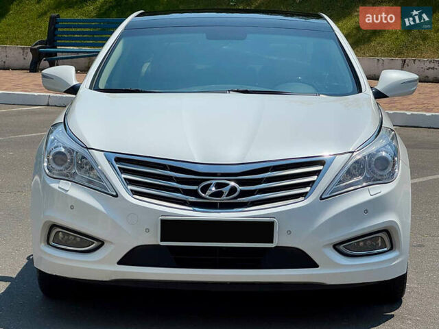 Белый Хендай Грандер, объемом двигателя 3 л и пробегом 150 тыс. км за 16000 $, фото 8 на Automoto.ua