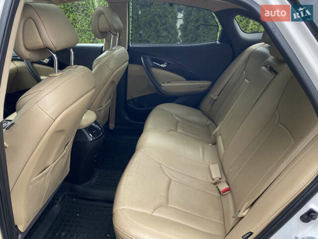 Белый Хендай Грандер, объемом двигателя 3 л и пробегом 115 тыс. км за 11150 $, фото 28 на Automoto.ua