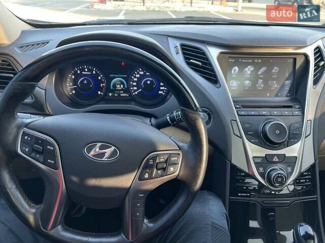 Белый Хендай Грандер, объемом двигателя 3 л и пробегом 131 тыс. км за 12500 $, фото 22 на Automoto.ua