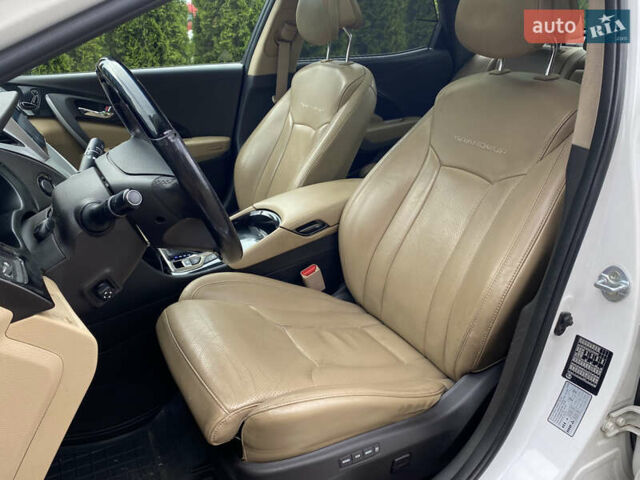 Білий Хендай Грандер, об'ємом двигуна 3 л та пробігом 115 тис. км за 11100 $, фото 25 на Automoto.ua