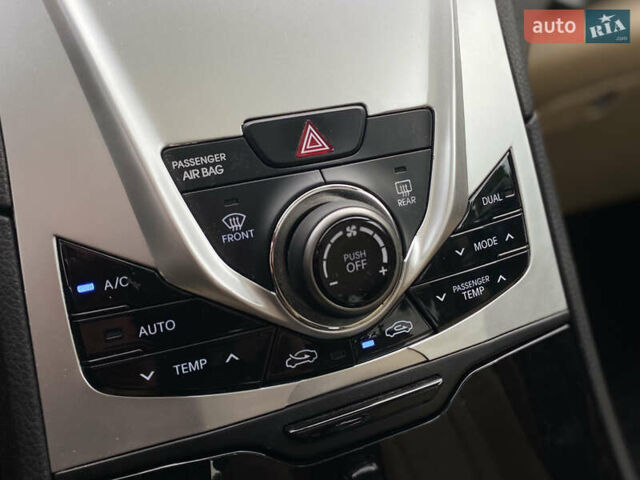 Білий Хендай Грандер, об'ємом двигуна 3 л та пробігом 115 тис. км за 11100 $, фото 22 на Automoto.ua