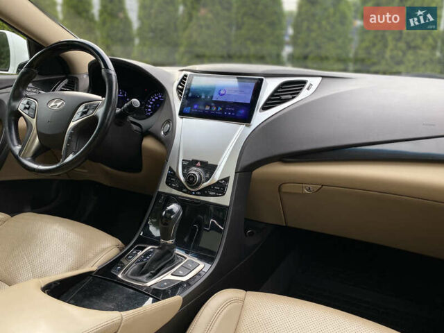 Білий Хендай Грандер, об'ємом двигуна 3 л та пробігом 115 тис. км за 11100 $, фото 15 на Automoto.ua