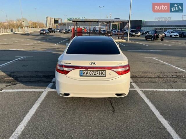 Белый Хендай Грандер, объемом двигателя 3 л и пробегом 131 тыс. км за 12500 $, фото 9 на Automoto.ua
