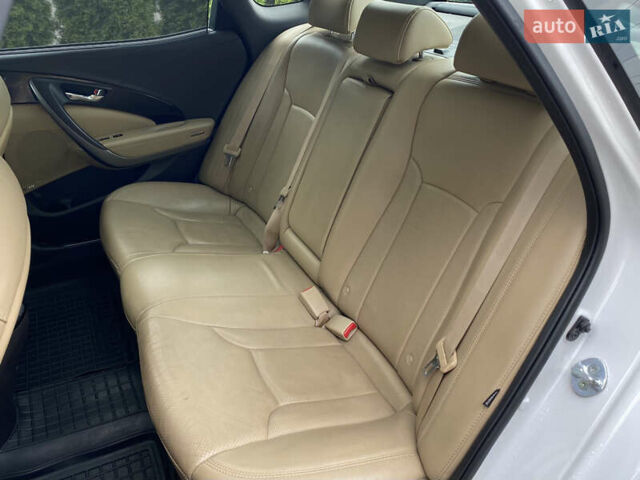 Білий Хендай Грандер, об'ємом двигуна 3 л та пробігом 115 тис. км за 11100 $, фото 27 на Automoto.ua