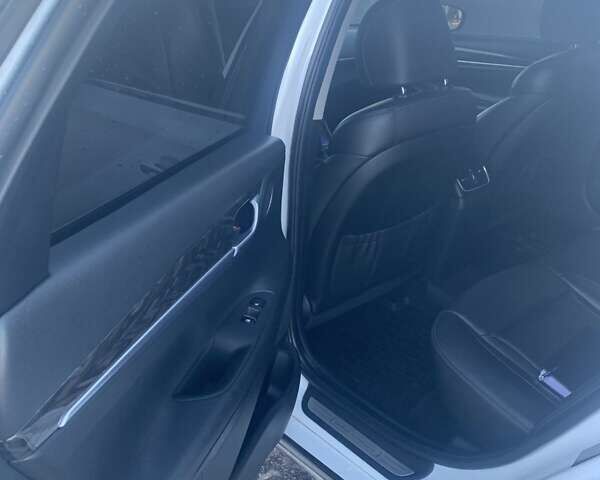 Белый Хендай Грандер, объемом двигателя 3 л и пробегом 178 тыс. км за 14500 $, фото 25 на Automoto.ua