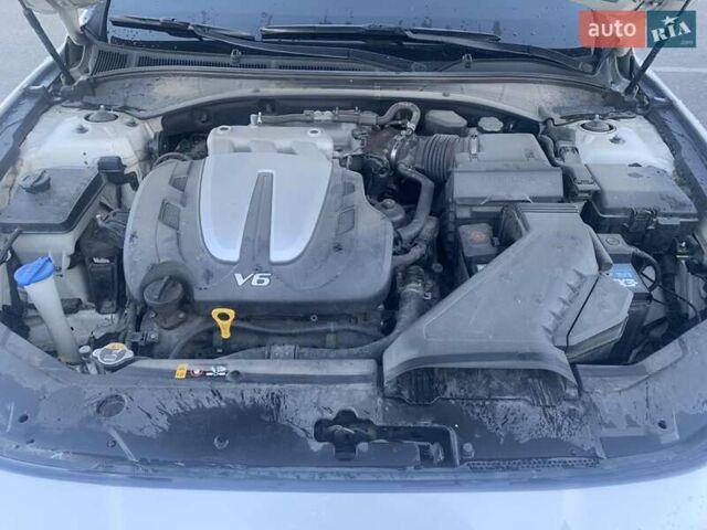Белый Хендай Грандер, объемом двигателя 3 л и пробегом 178 тыс. км за 14500 $, фото 16 на Automoto.ua