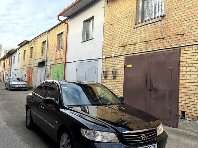 Черный Хендай Грандер, объемом двигателя 3.3 л и пробегом 299 тыс. км за 4999 $, фото 9 на Automoto.ua