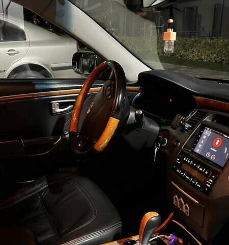 Черный Хендай Грандер, объемом двигателя 3.3 л и пробегом 230 тыс. км за 8500 $, фото 13 на Automoto.ua