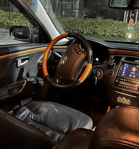 Черный Хендай Грандер, объемом двигателя 3.3 л и пробегом 230 тыс. км за 8500 $, фото 17 на Automoto.ua