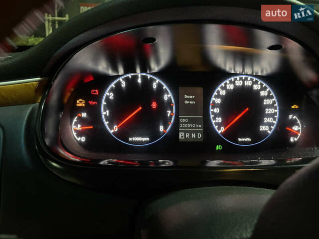 Черный Хендай Грандер, объемом двигателя 3.3 л и пробегом 230 тыс. км за 8500 $, фото 22 на Automoto.ua