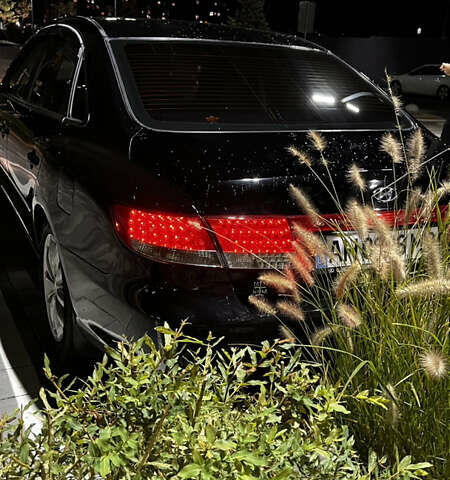 Черный Хендай Грандер, объемом двигателя 3.3 л и пробегом 230 тыс. км за 8500 $, фото 9 на Automoto.ua