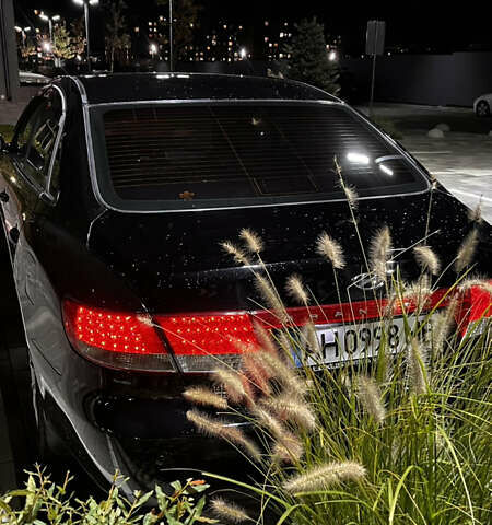 Черный Хендай Грандер, объемом двигателя 3.3 л и пробегом 230 тыс. км за 8500 $, фото 5 на Automoto.ua