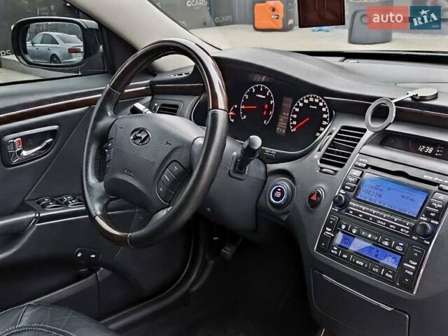 Черный Хендай Грандер, объемом двигателя 3.3 л и пробегом 163 тыс. км за 8500 $, фото 23 на Automoto.ua