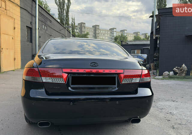 Черный Хендай Грандер, объемом двигателя 3.3 л и пробегом 165 тыс. км за 7990 $, фото 13 на Automoto.ua