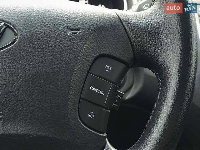 Черный Хендай Грандер, объемом двигателя 3.3 л и пробегом 163 тыс. км за 8500 $, фото 20 на Automoto.ua