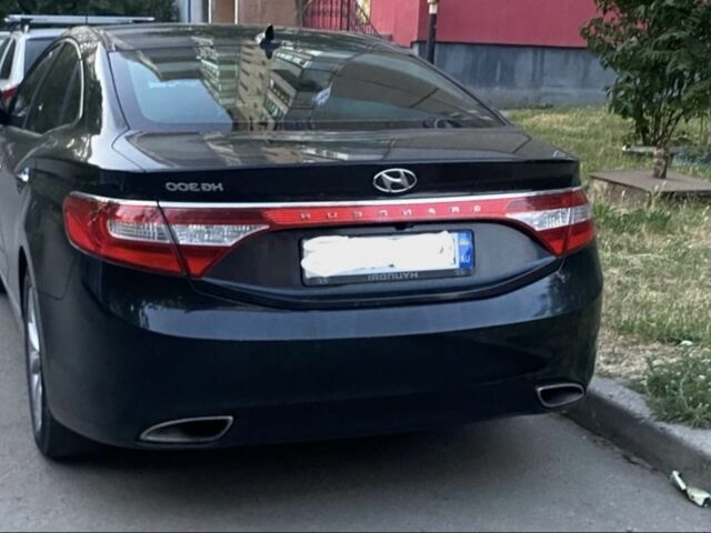 Черный Хендай Грандер, объемом двигателя 3 л и пробегом 201 тыс. км за 11500 $, фото 2 на Automoto.ua