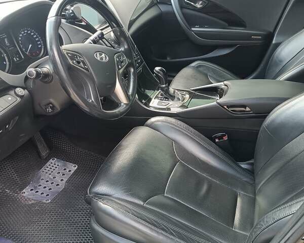 Чорний Хендай Грандер, об'ємом двигуна 3 л та пробігом 170 тис. км за 12500 $, фото 19 на Automoto.ua