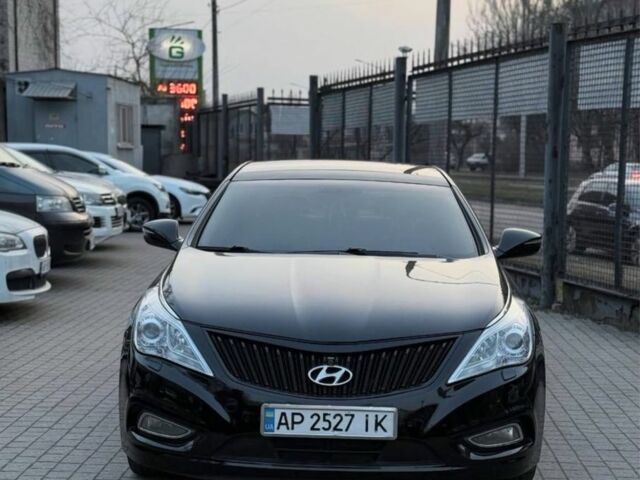 Чорний Хендай Грандер, об'ємом двигуна 3 л та пробігом 16 тис. км за 10000 $, фото 6 на Automoto.ua